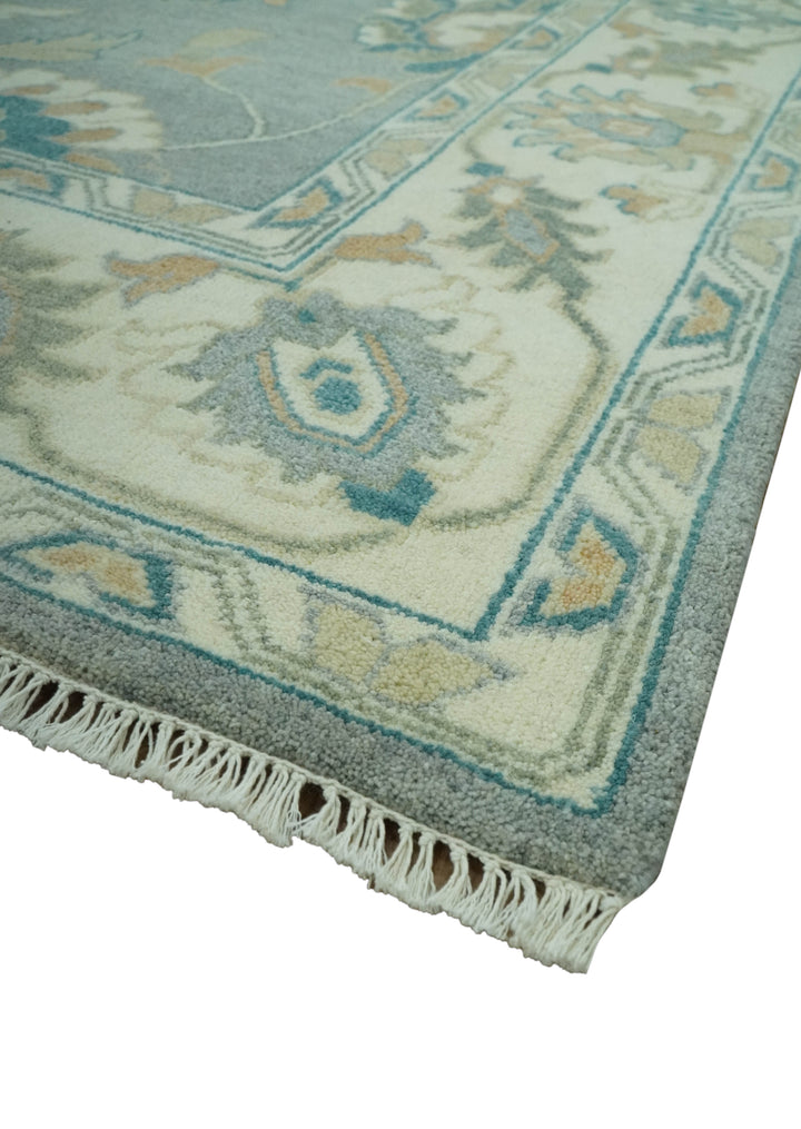 8x10 Traditional Floral Silver and Ivory Hand Knotted wool area rug