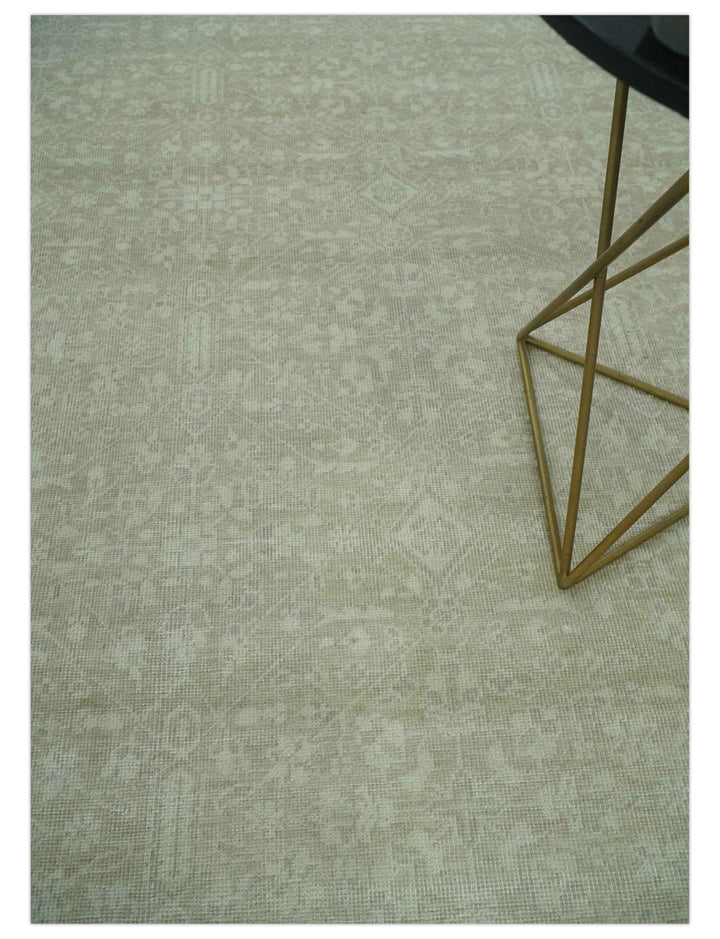 Fine Antique Design Ivory and light Olive Traditional Hand Knotted 8x10 wool area Rug - The Rug Decor