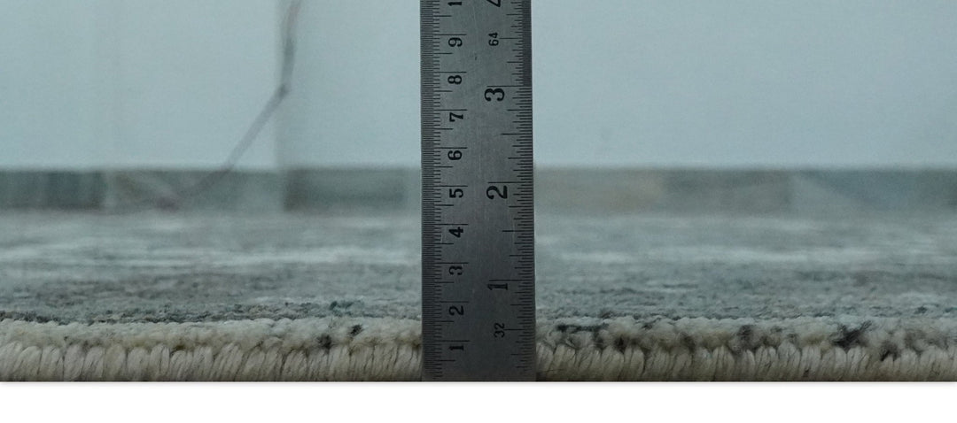 Gray and Ivory Traditional Heriz Hand Knotted 5x8 wool area rug - The Rug Decor