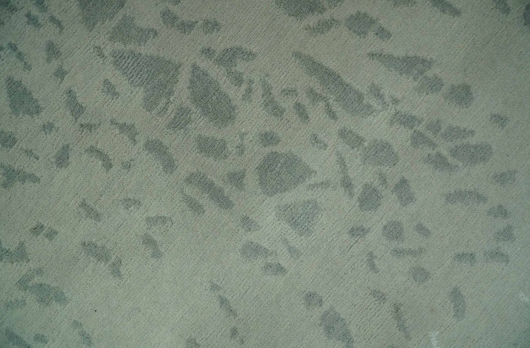 Modern Abstract Gray, Green and Silver Hand loom 4.6x6.6 wool and Art Silk Area Rug - The Rug Decor