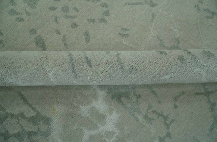 Modern Abstract Gray, Green and Silver Hand loom 4.6x6.6 wool and Art Silk Area Rug - The Rug Decor