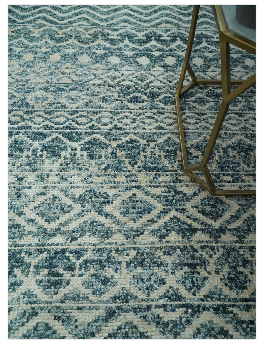 Teal and Ivory 5.6x8.6 Southwestern Tribal Trellis Recycled Art Silk Area Rug - The Rug Decor