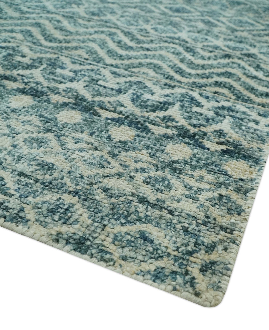 Teal and Ivory 5.6x8.6 Southwestern Tribal Trellis Recycled Art Silk Area Rug - The Rug Decor