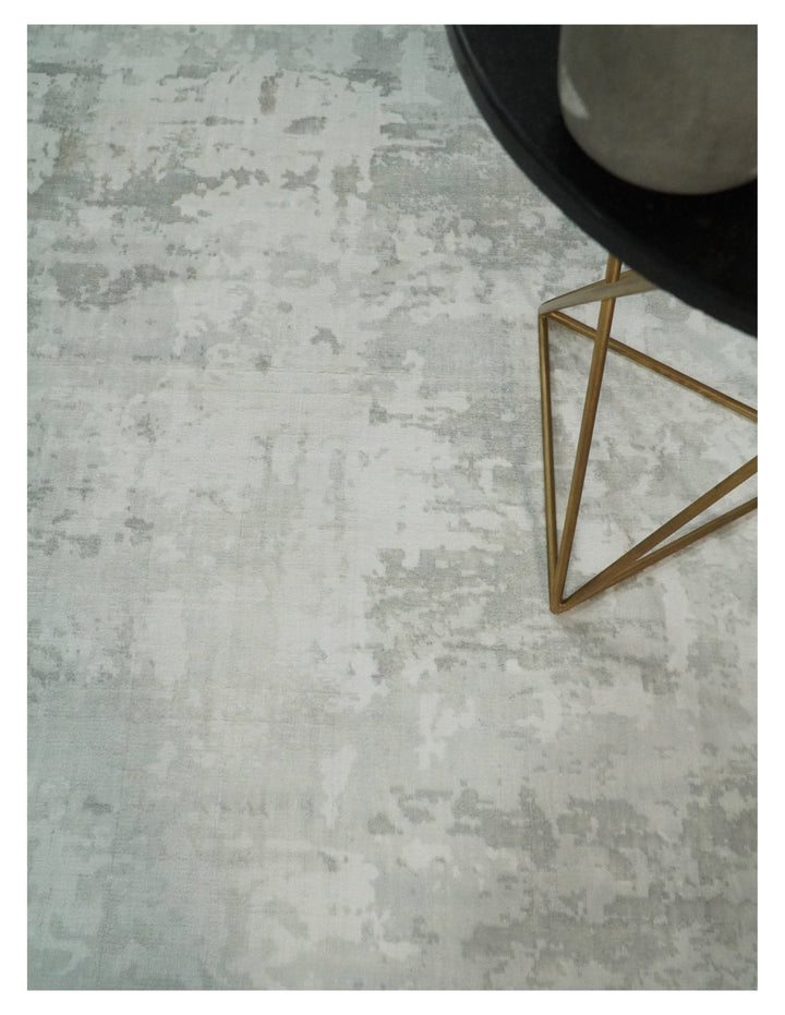 8x10 Modern Abstract Ivory and Camel Contemporary Wool Area Rug | QT22 - The Rug Decor