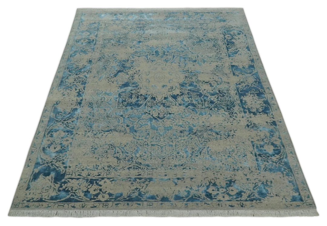 8x10 Premium Hand knotted Blue and Beige Traditional wool and Silk Area Rug - The Rug Decor
