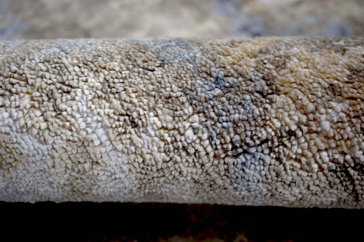 Luxury Hand knotted Blue and Silver Silk 8x10 Area Rug | TRD1856810 - The Rug Decor