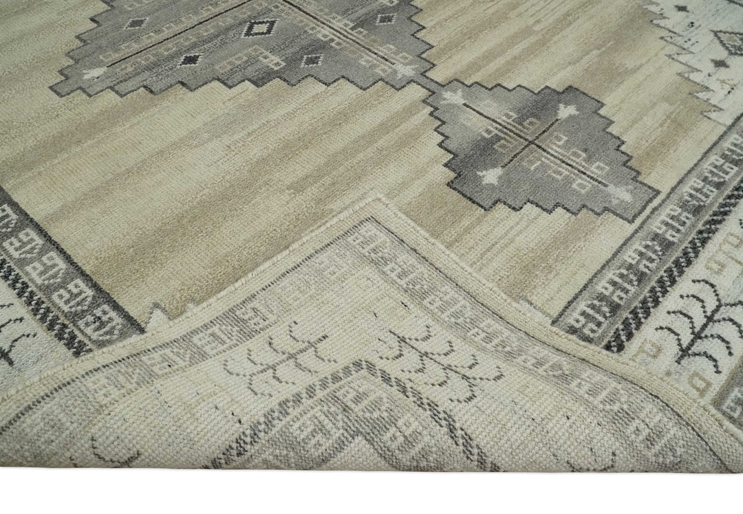 All Natural Wool Hand Knotted Gray , Beige and Ivory Traditional Heriz Serapi Area Rug, Kids, Living Room and Bedroom Rug | MEHK1 - The Rug Decor