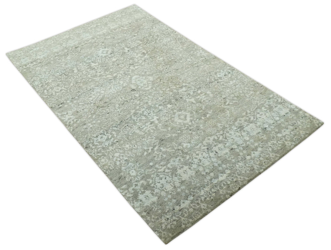 Antique style Ivory and Beige Hand Knotted Traditional Design 5x8 wool Area Rug - The Rug Decor