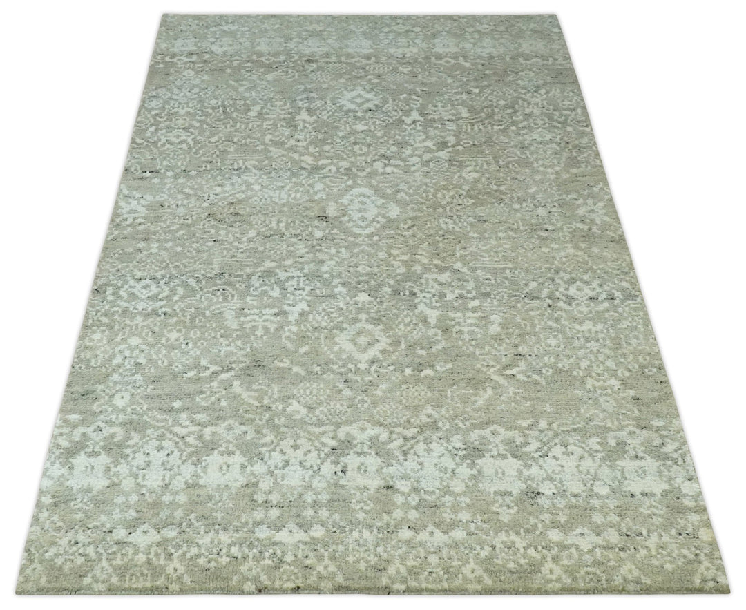Antique style Ivory and Beige Hand Knotted Traditional Design 5x8 wool Area Rug - The Rug Decor