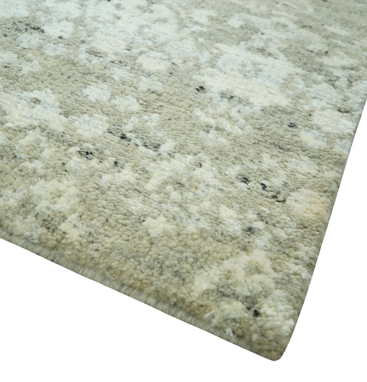 Antique style Ivory and Beige Hand Knotted Traditional Design 5x8 wool Area Rug - The Rug Decor