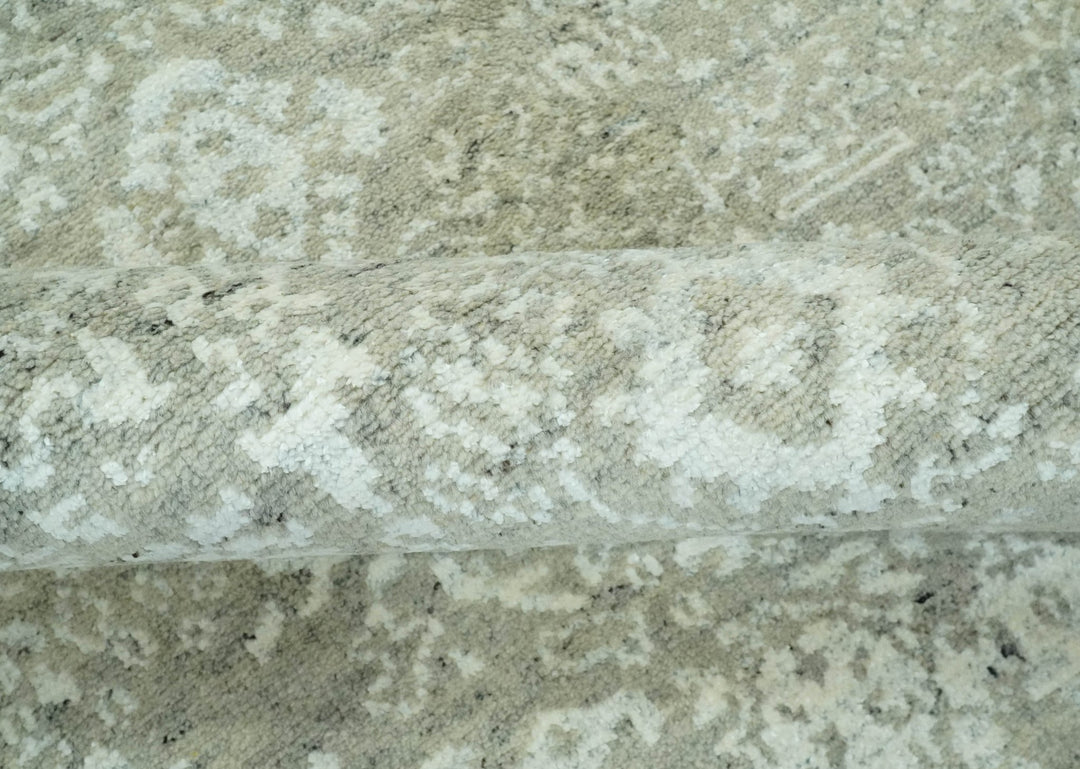 Antique style Ivory and Beige Hand Knotted Traditional Design 5x8 wool Area Rug - The Rug Decor