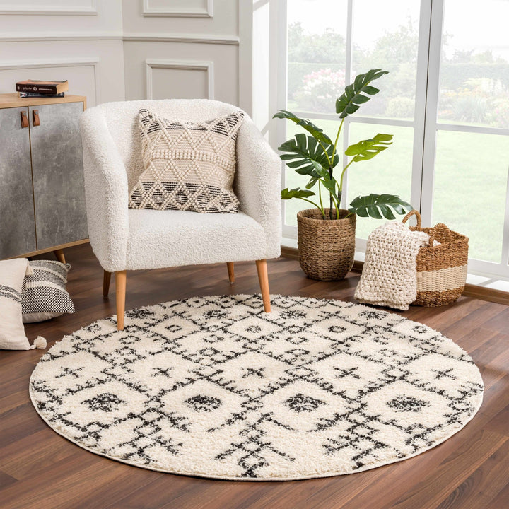 Beige and Charcoal Geometrical Design Moroccan Style Tribal Trellis Rug - The Rug Decor