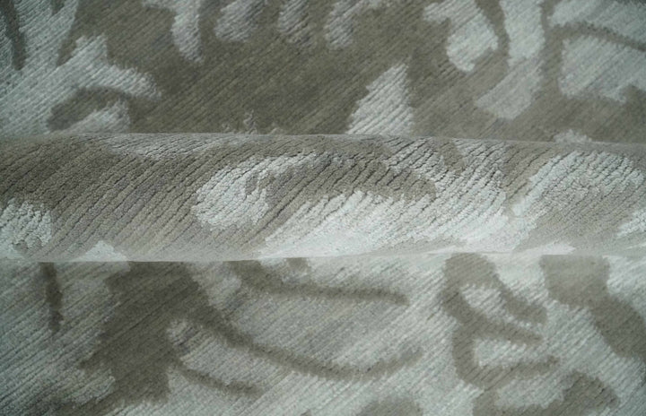Floral Gray and Silver Hand knotted 6x9 wool and Viscose Area Rug - The Rug Decor