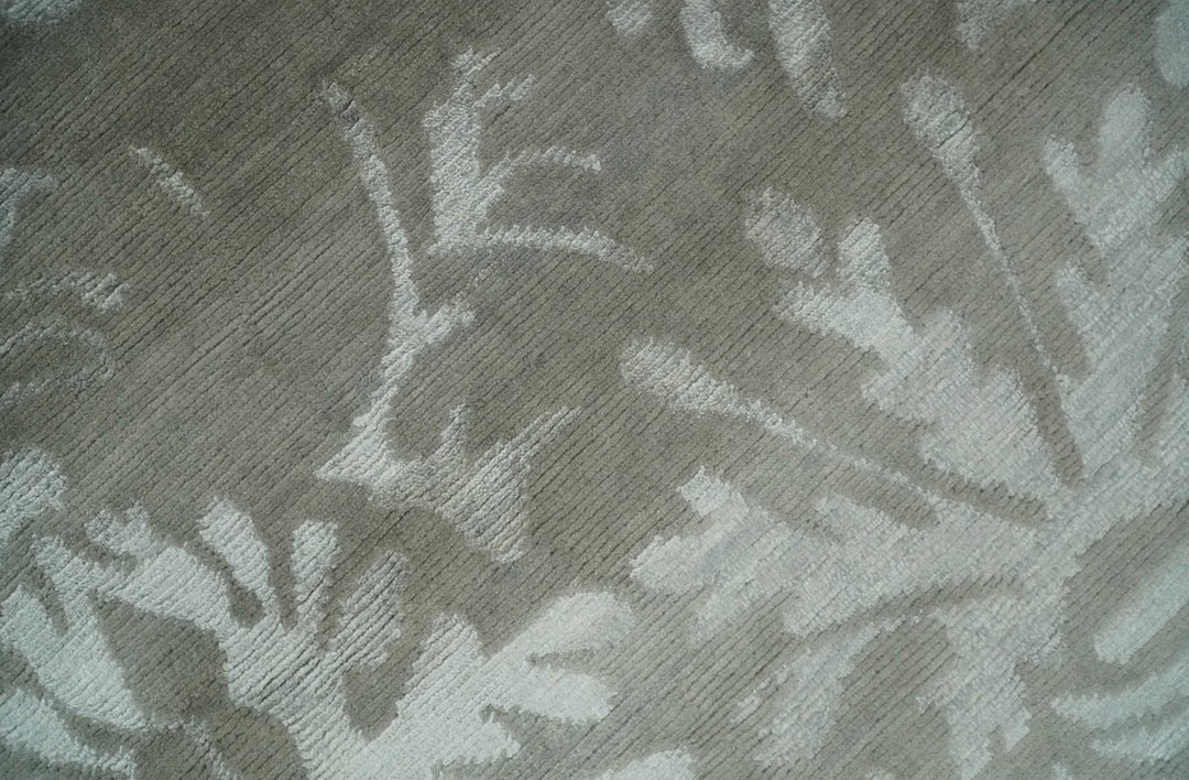 Floral Gray and Silver Hand knotted 6x9 wool and Viscose Area Rug - The Rug Decor