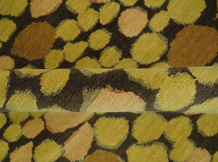 Gold and charcoal Dot 5.6x7 Hand loom wool and art silk Area Rug - The Rug Decor