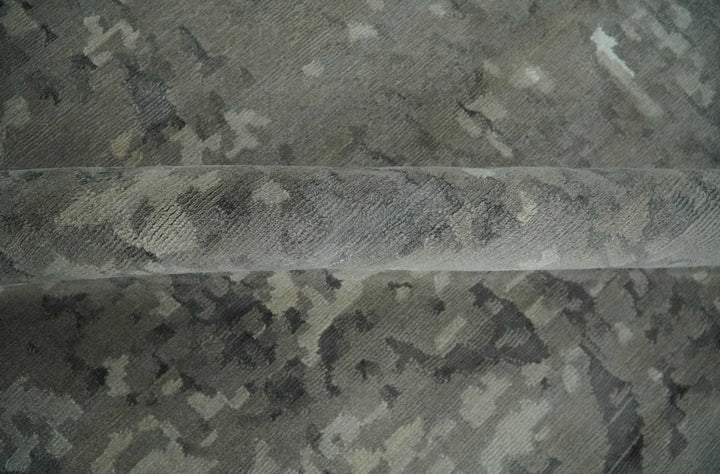 Gray and Silver Modern Abstract Hand knotted 6x9 Wool and Art Silk Area Rug - The Rug Decor
