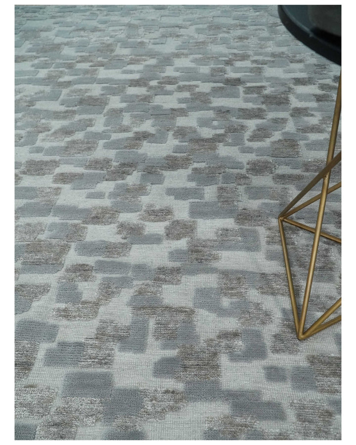Hand carved Silver, Gray and Brown Traditional Geometrical Pattern Hand Knotted 8x10 and 9x12 Wool and Silk Area Rug - The Rug Decor