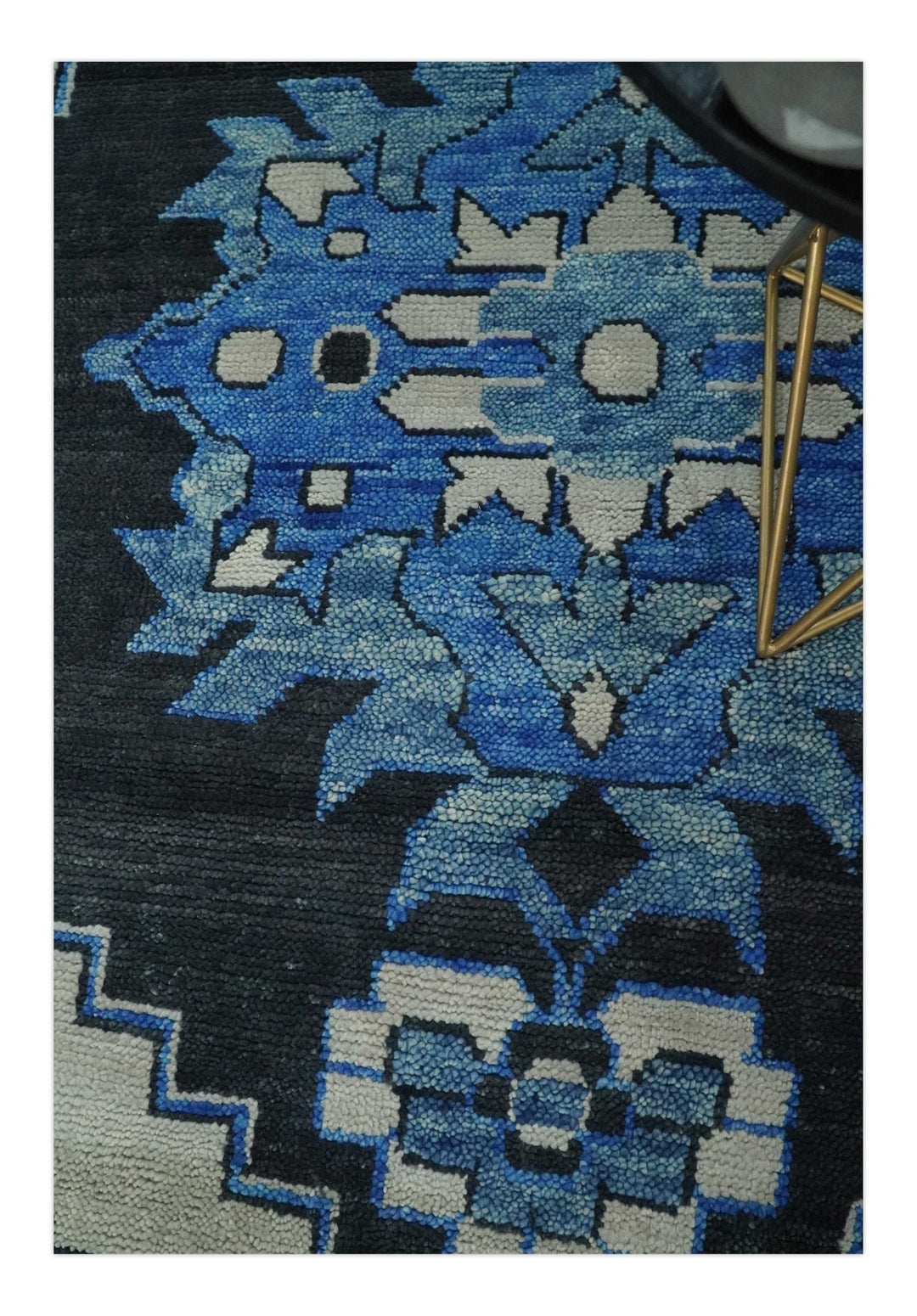 Hand Knotted Antique 6x9, 8x10, 9x12, 10x14 and 12x15 Blue, Black and Ivory Traditional Heriz Serapi Wool Rug | TRDCP822 - The Rug Decor