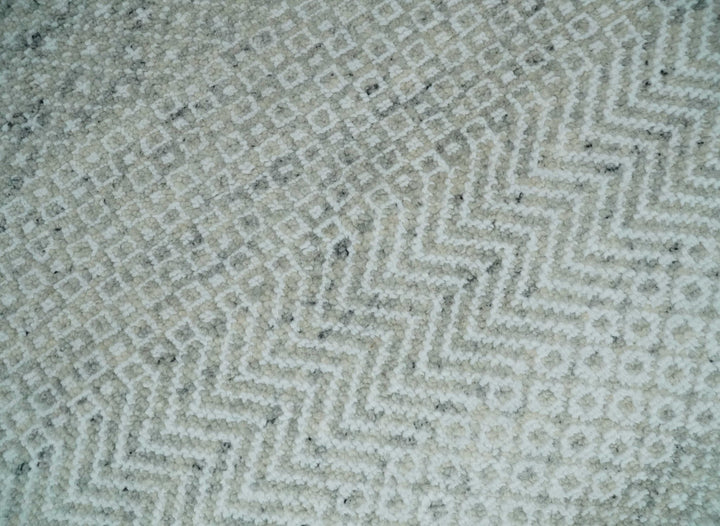 Hand Knotted Silver, Ivory and Gray 8x10 Modern Geometric Trellis Scandinavian Wool Area Rug | TRDCP945810 - The Rug Decor