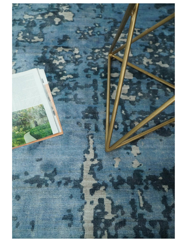Handmade 8x10 Blue and Ivory Bamboo Silk Area Rug | QT19 - The Rug Decor