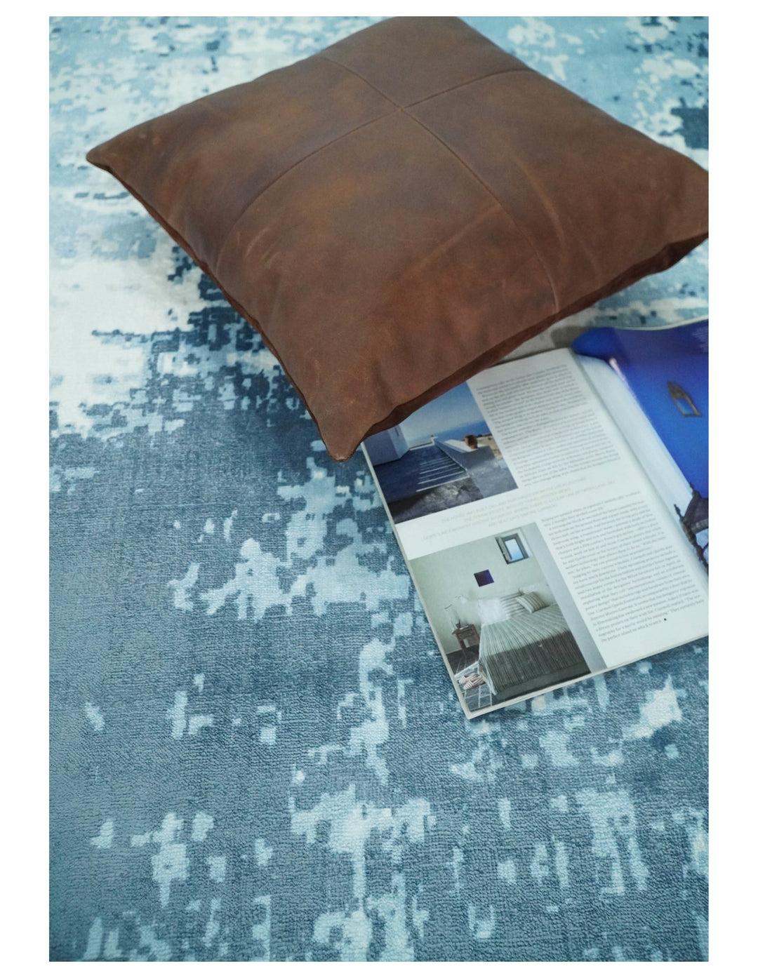 Handmade 9x12 and 10x14 White and Blue Blended Wool and Bamboo Silk Area Rug | QT14 - The Rug Decor