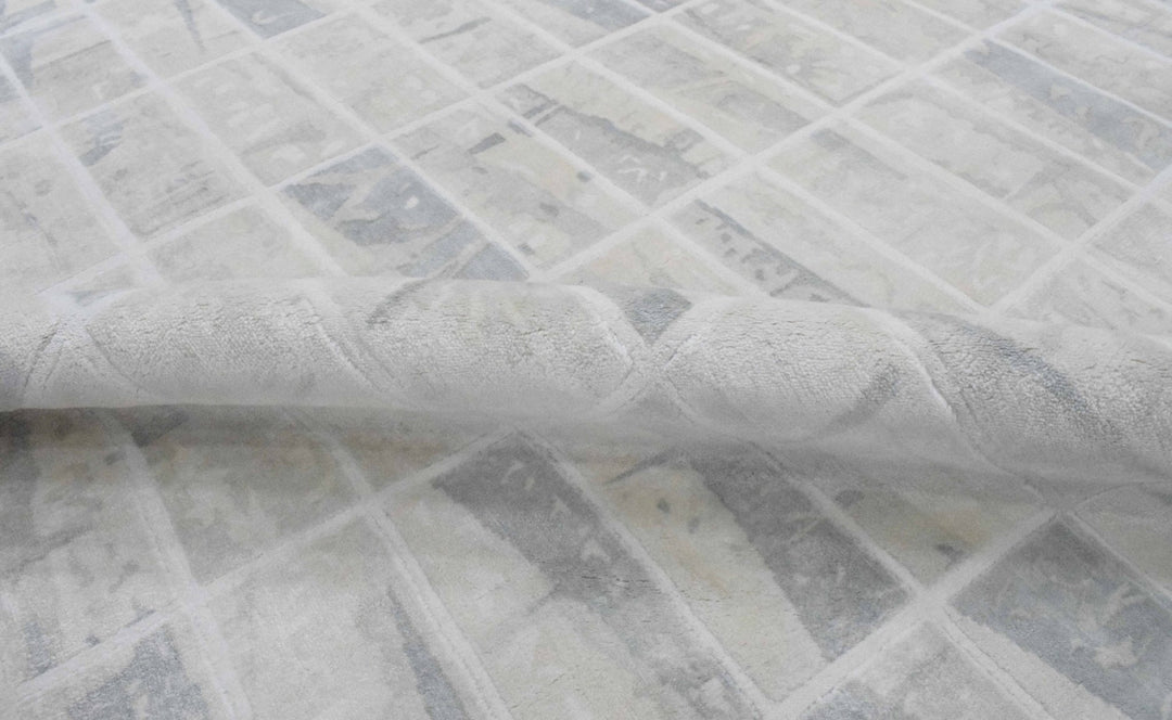 Ivory and White Handmade Area Rug Made With Fine Viscose - The Rug Decor