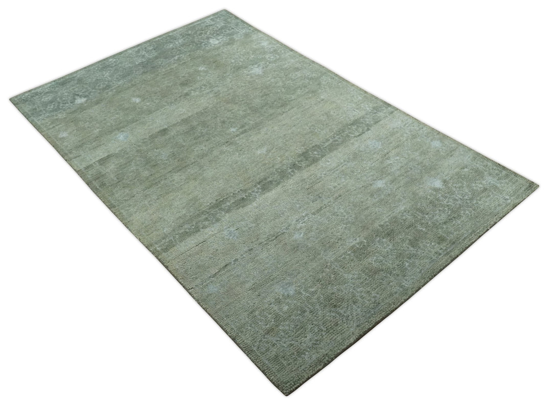 Light Green and Silver Traditional Large design 5x8 Hand Knotted wool and Art Silk Area Rug - The Rug Decor