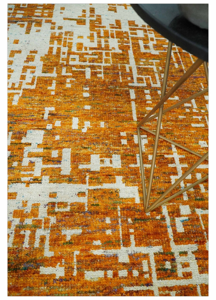 Modern Abstract 5.5x8.5 Gold and Ivory Recycled Art Silk Area Rug - The Rug Decor