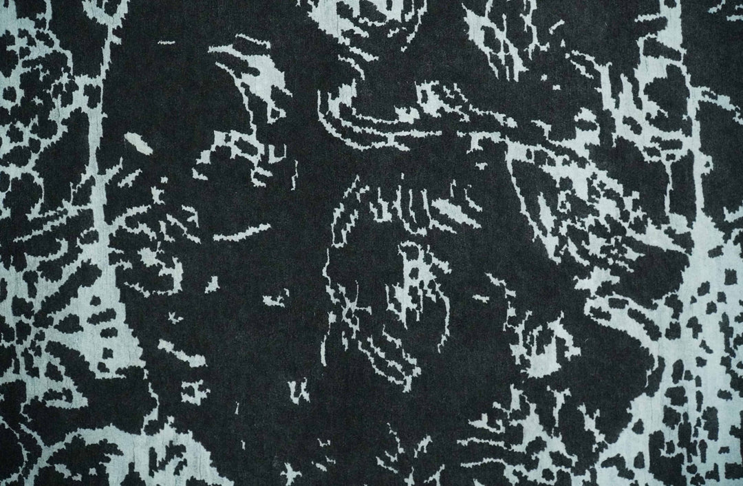Modern Abstract Black and Silver Hand Knotted 6x9 Wool and Bamboo silk Area Rug - The Rug Decor
