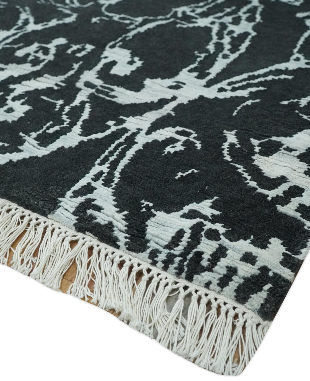Modern Abstract Black and Silver Hand Knotted 6x9 Wool and Bamboo silk Area Rug - The Rug Decor