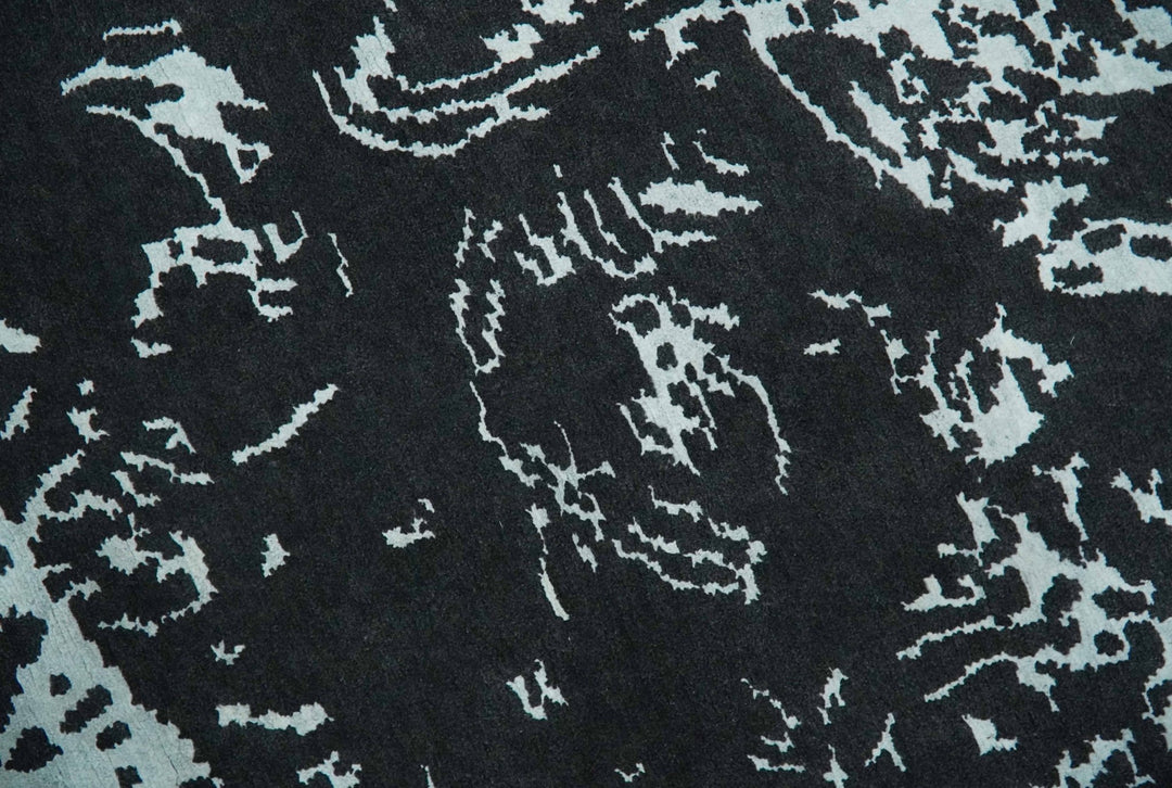 Modern Abstract Black and Silver Hand Knotted 6x9 Wool and Bamboo silk Area Rug - The Rug Decor