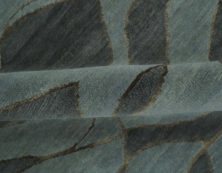 Modern Abstract Charcoal and Gray Hand loom 6x9 Wool and Art Silk Area Rug - The Rug Decor