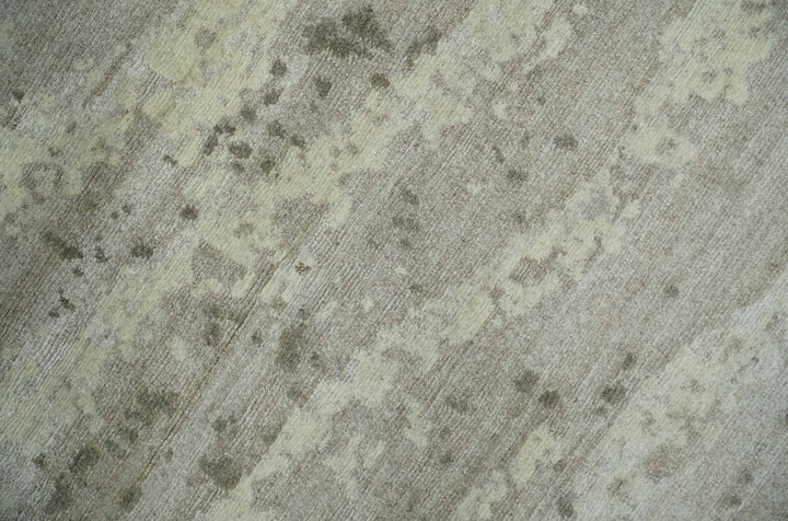 Modern Abstract Silver and Beige Hand knotted 6x9 Art Silk Area Rug - The Rug Decor