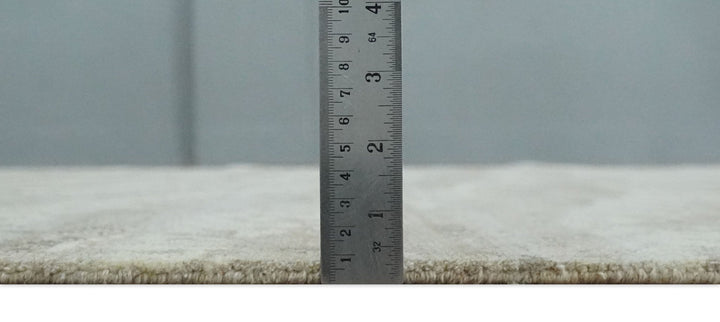 Modern Abstract Silver and Beige Hand knotted 6x9 Art Silk Area Rug - The Rug Decor