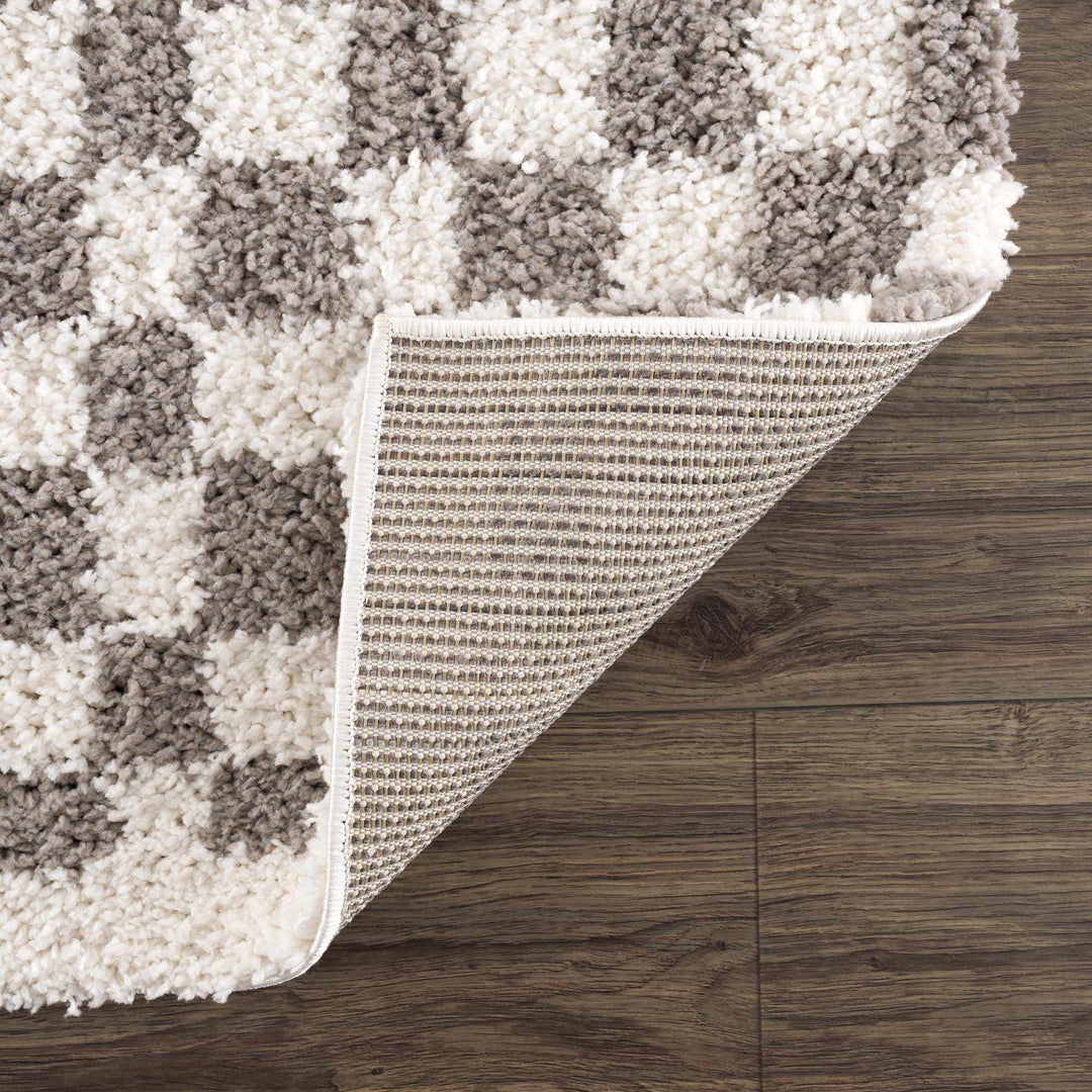 Modern Geometric Checkered plush White, Light Gray polyester area rug - The Rug Decor