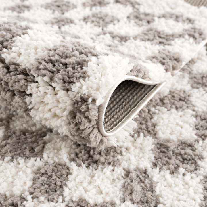 Modern Geometric Checkered plush White, Light Gray polyester area rug - The Rug Decor