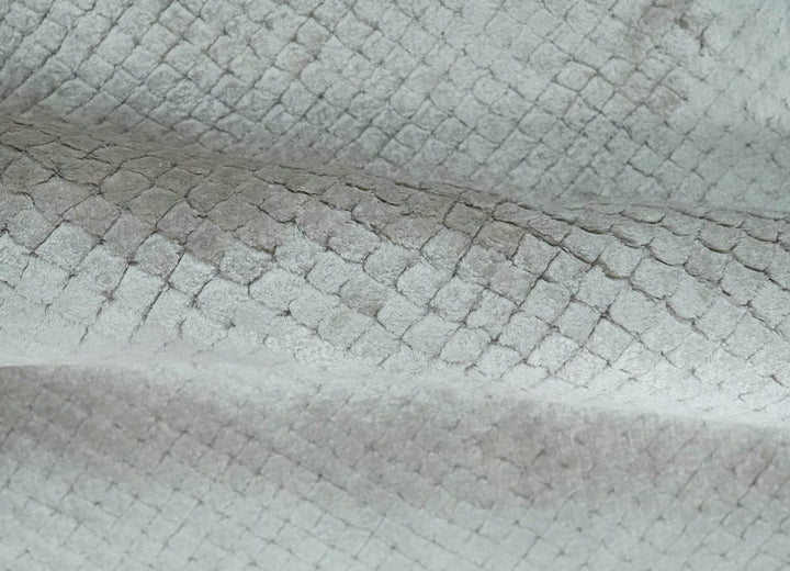 Modern Geometrical Hand carved Square Hand Made 2x3 Silver Art silk Area Rug - The Rug Decor