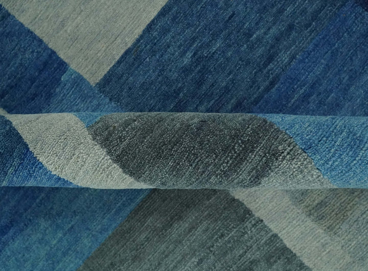 Modern Geometrical Silver, Blue, and Charcoal Hand Knotted 6x9 Wool and Art Silk Area Rug - The Rug Decor