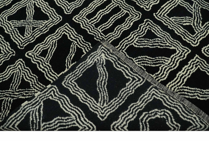 Modern Geometrical Square design Black and Ivory 5x8 Hand loom wool area Rug - The Rug Decor