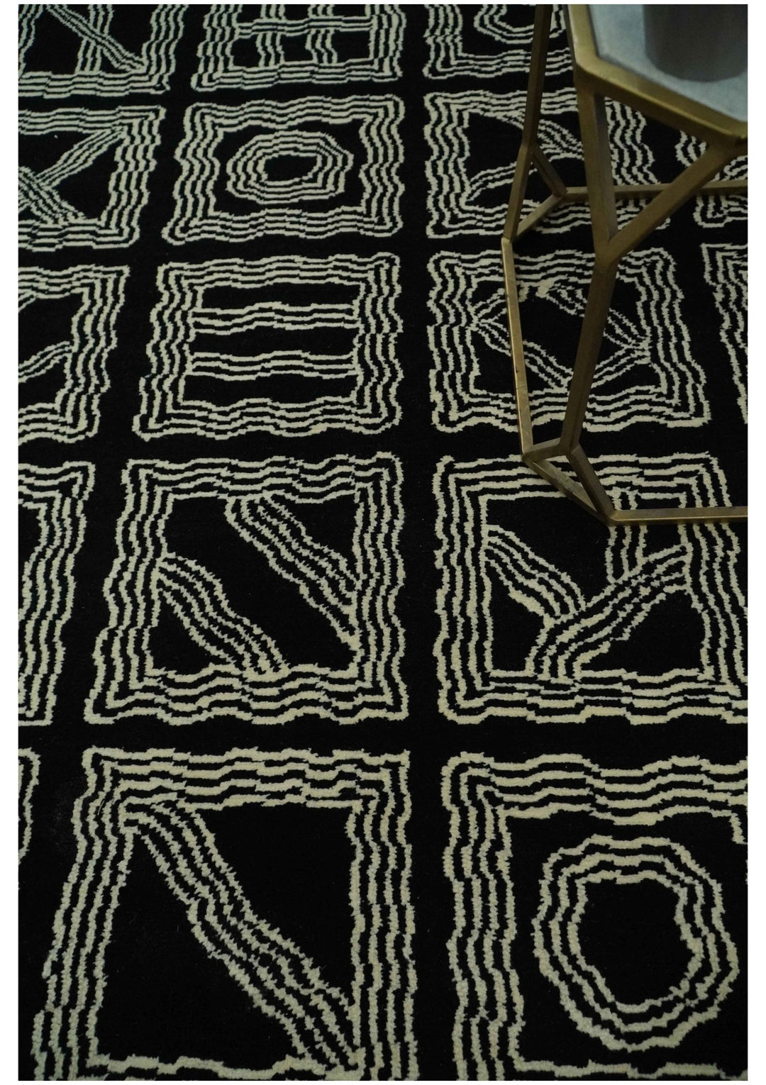 Modern Geometrical Square design Black and Ivory 5x8 Hand loom wool area Rug - The Rug Decor