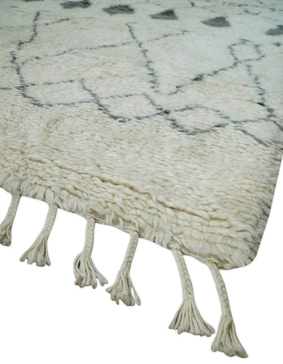 Plush Thick Beni Ourain 8x10.5 Ivory and Charcoal Geometrical design Moroccan Rug Made with fine Wool - The Rug Decor