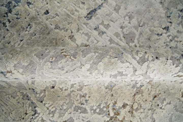 Premium Fine 8x10 Silver, Beige and Charcoal Traditional Floral High Low texture Hand Knotted Wool and Art Silk Rug - The Rug Decor