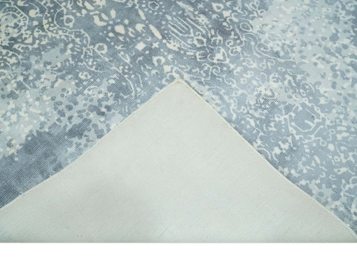 Premium Style Silver and Gray Traditional Medallion 5x8 Hand loom Viscose Area Rug - The Rug Decor