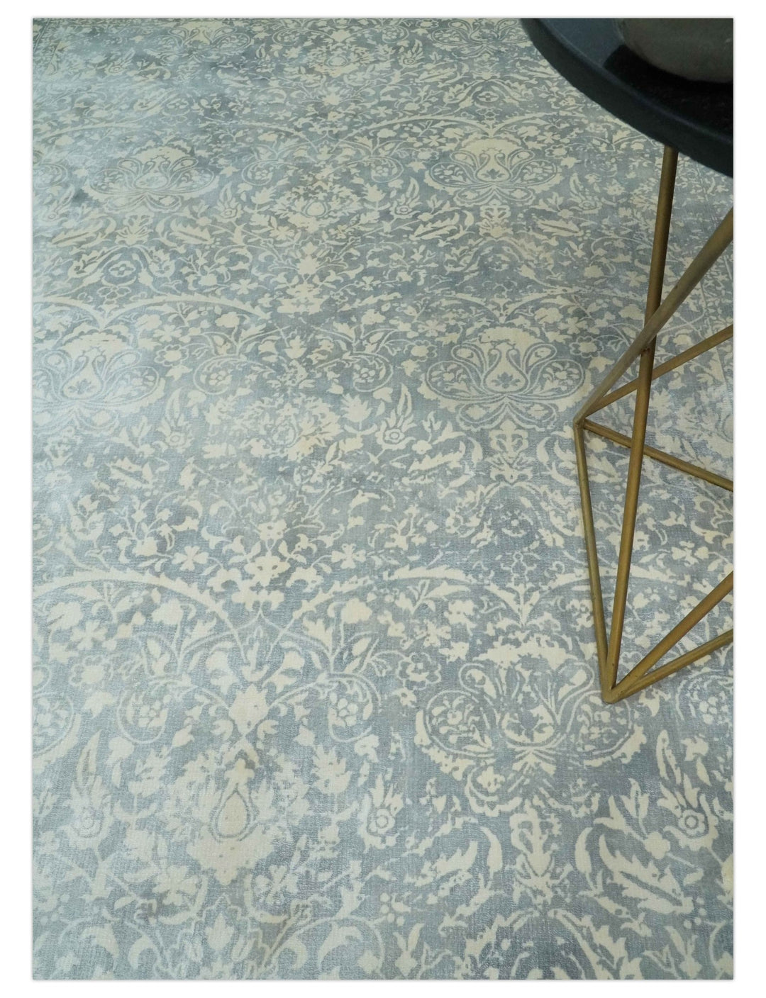 Premium Style Traditional Large Design Gray, Silver and Beige 5.6x7.9 Viscose Area Rug - The Rug Decor