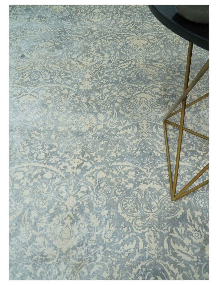 Premium Style Traditional Large Design Gray, Silver and Beige 5.6x7.9 Viscose Area Rug - The Rug Decor