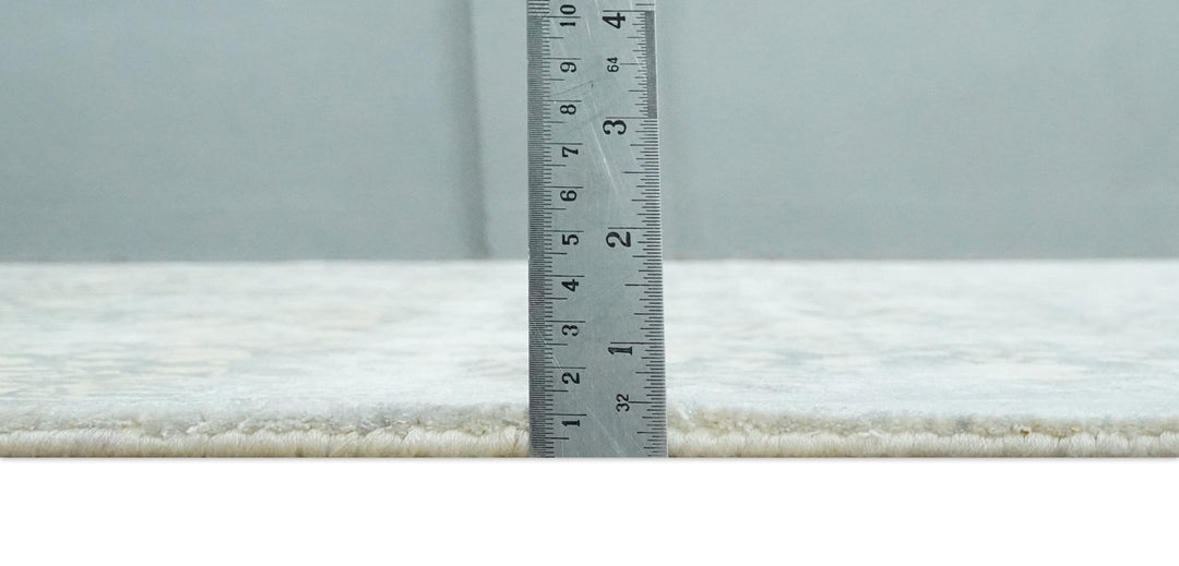 Premium Style Traditional Large Design Gray, Silver and Beige 5.6x7.9 Viscose Area Rug - The Rug Decor