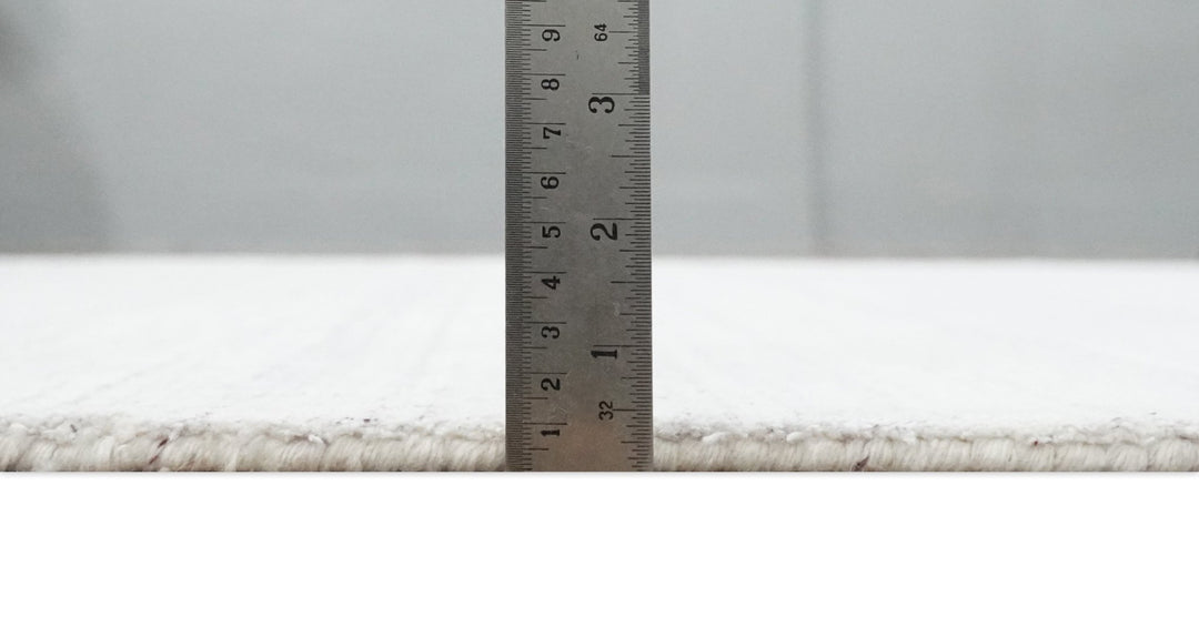 Shaded Solid White and Purple Scandinavian 5x7 Blended Wool Flatwoven Area Rug | HL27 - The Rug Decor