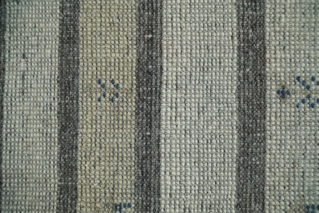 Small 1.5x2 White and Gray Wool Hand Knotted traditional Vintage Antique Southwestern Tribal Gabbeh | TRDCP357152 - The Rug Decor