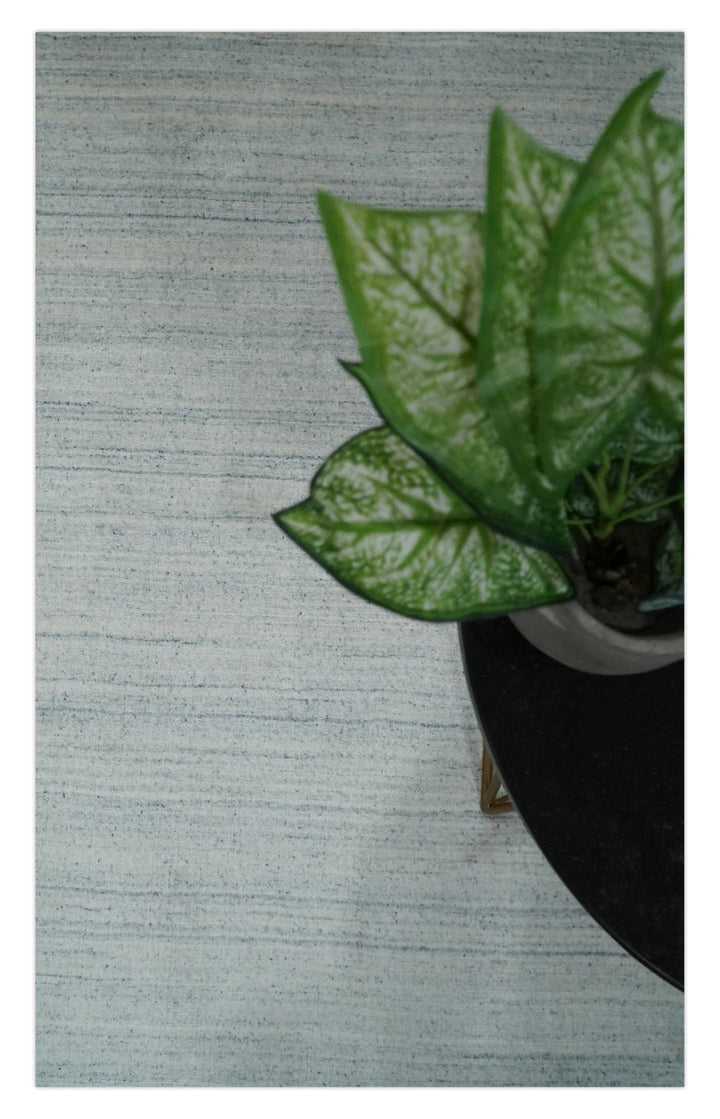 Solid Silver and White Scandinavian 5x7 Blended Wool Flatwoven Area Rug | HL22 - The Rug Decor