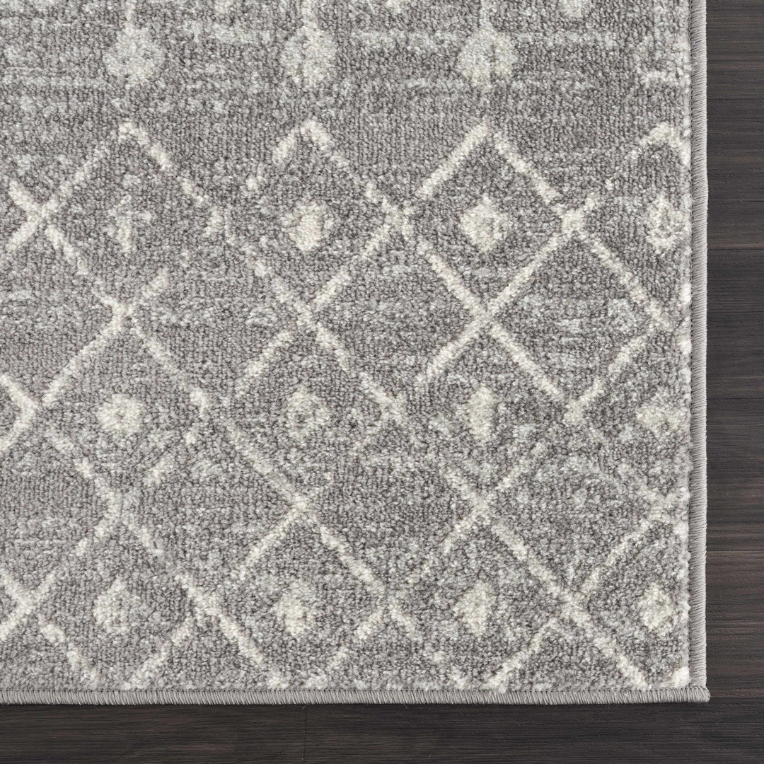 Traditional Gray and Beige low pile Tribal Trellis indoor Area Rug - The Rug Decor